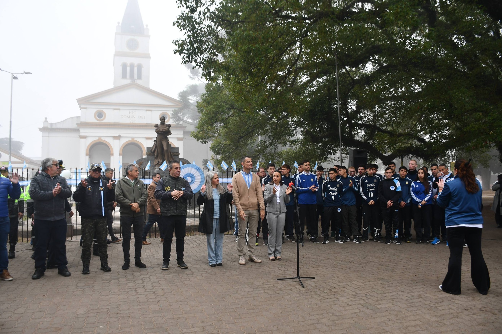Conmemoración del 216º aniversario de la revolución de mayo