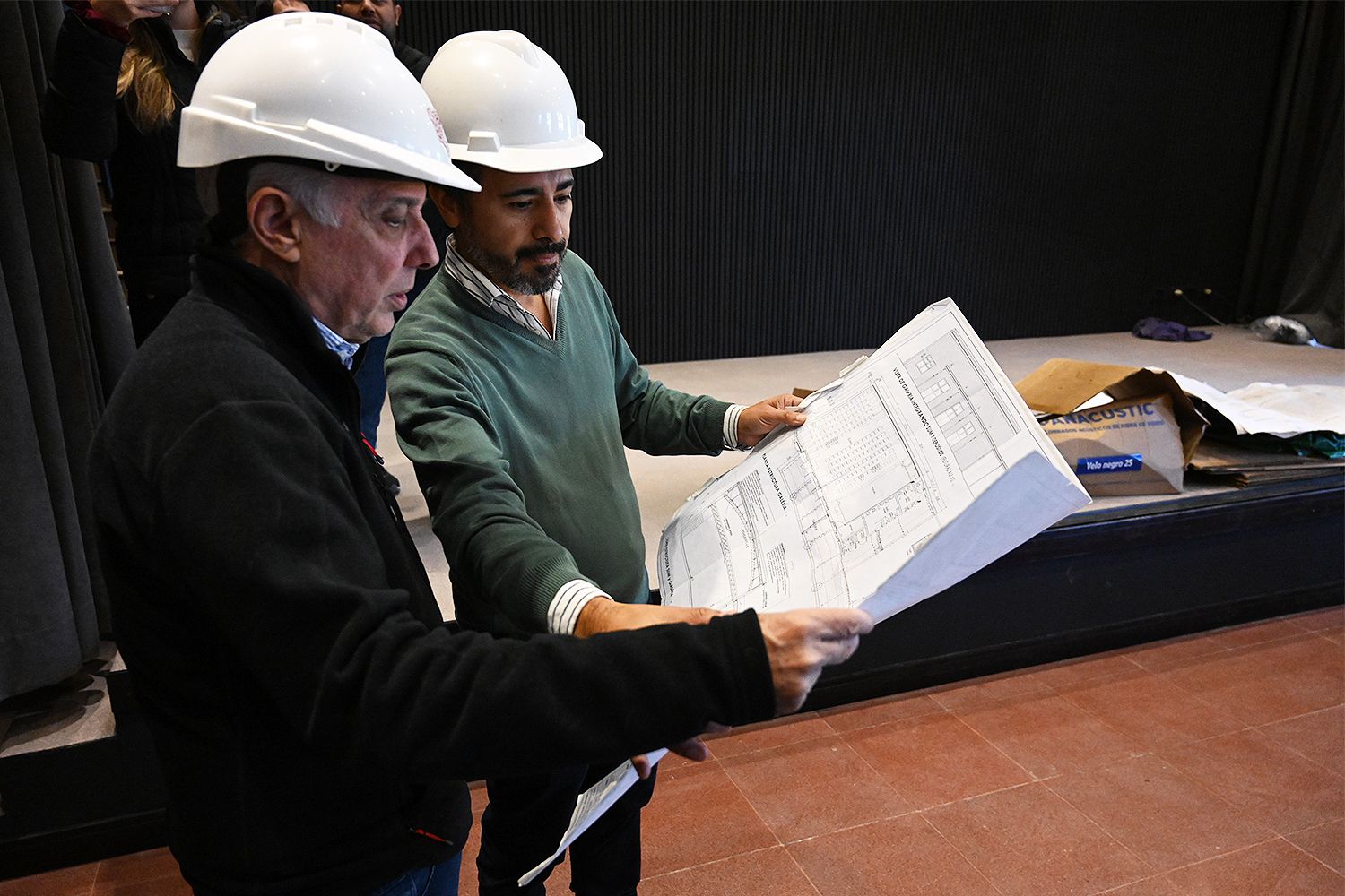 Julio Zamora supervisó la obra del auditorio de Ricardo Rojas, un nuevo espacio para la cultura, la enseñanza y la exposición