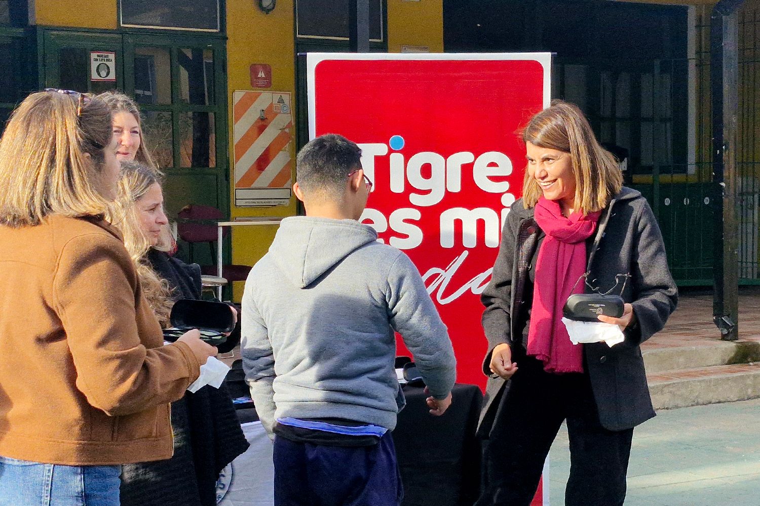 Estudiantes del Municipio de Tigre recibieron sus anteojos a través del programa “Para Verte Mejor”