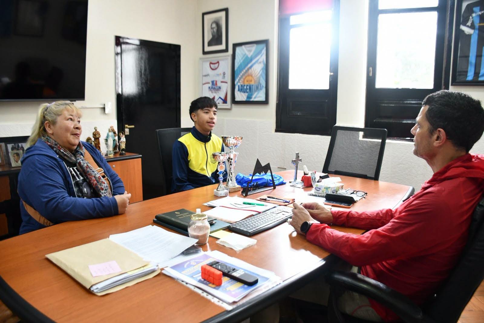 General Rodríguez: Encuentro con joven promesa del ciclismo local