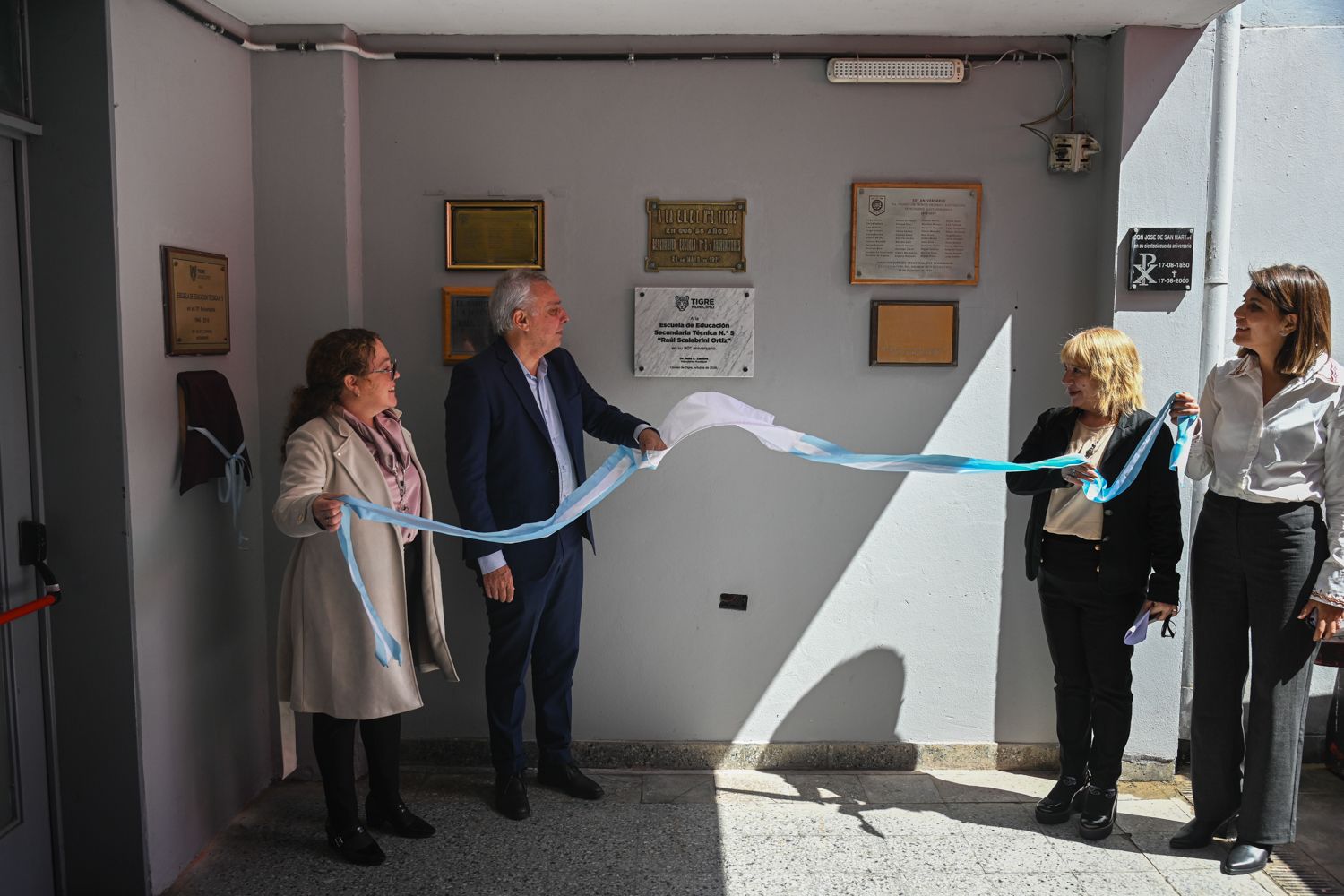 Julio Zamora: “No hay escuela de Tigre donde el Municipio no haya ejecutado obras para mejorar la infraestructura”