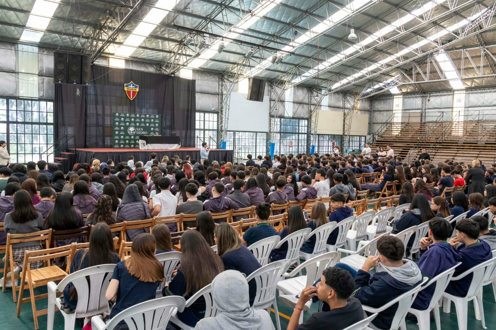 San isidro: más de 350 estudiantes participaron del taller sobre los riesgos de las apuestas online