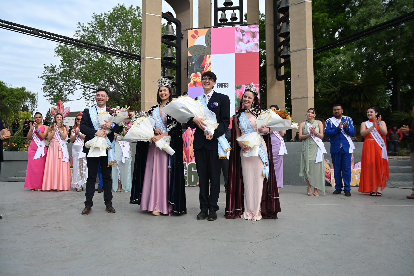 Escobar: La fiesta nacional de la flor anunció la carroza ganadora y a sus nuevos embajadores